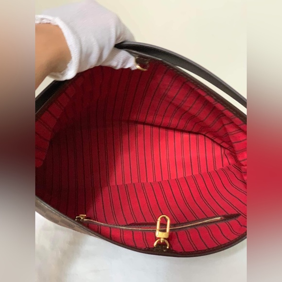 LOUIS VUITTON
Damier Ebene Delightful MM - Picture 4 of 13